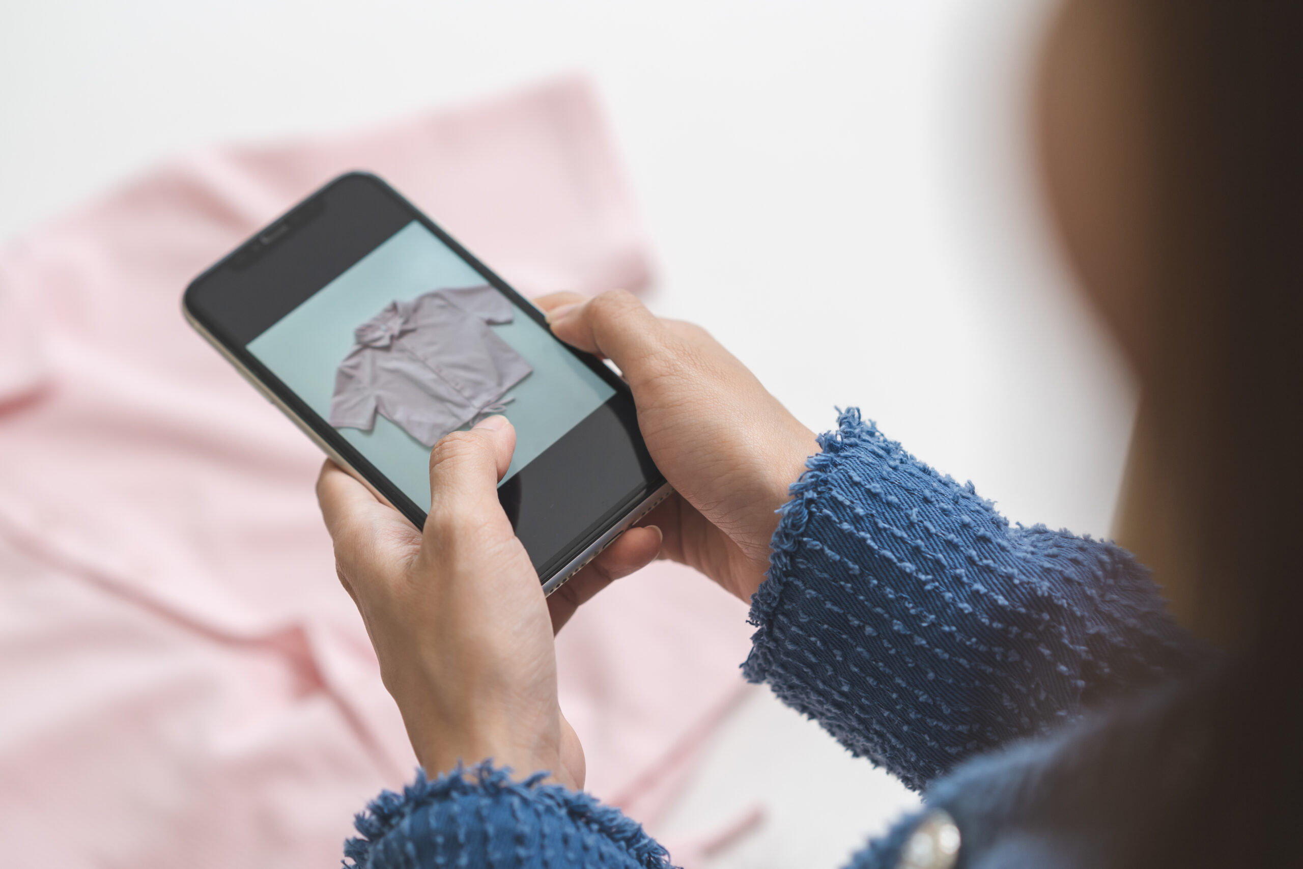 cómo liberar a los equipos de ecommerce y operaciones del excedente de stock con SEKOND FLOW